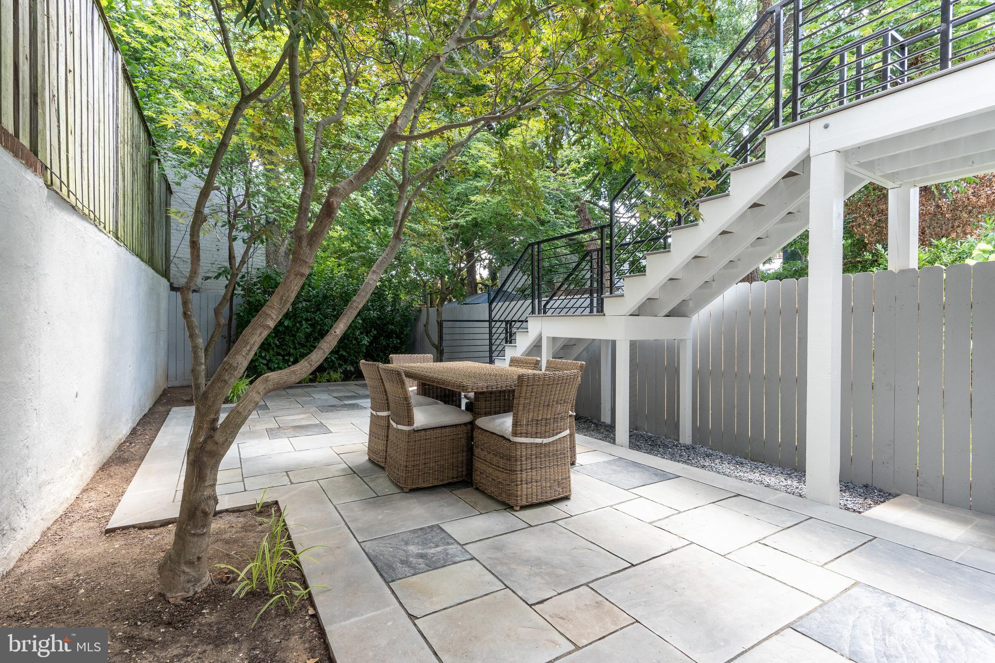 GEORGETOWN - Residential