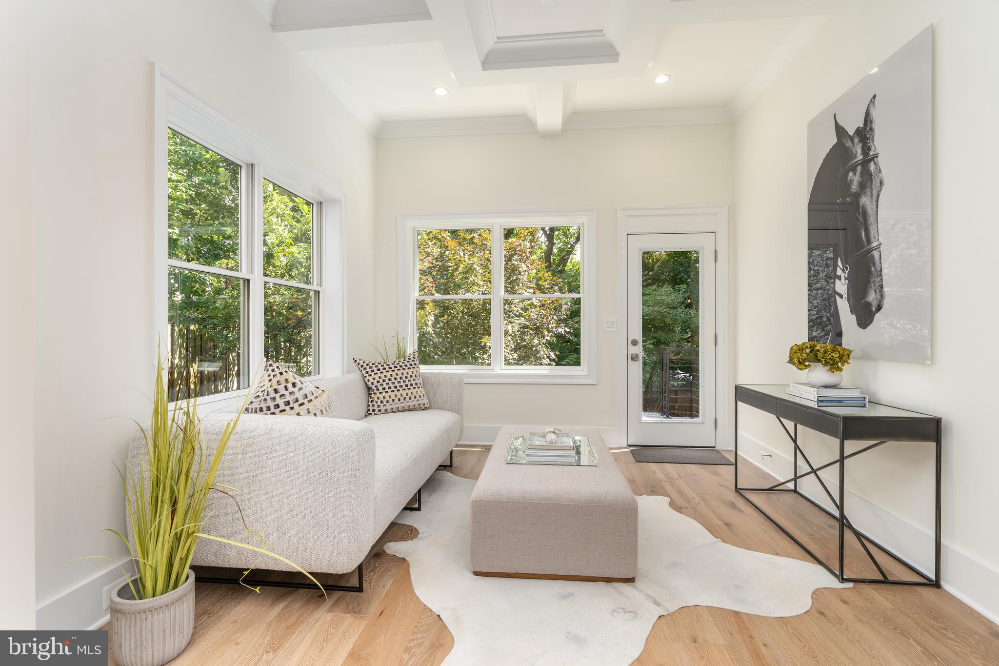GEORGETOWN - Residential