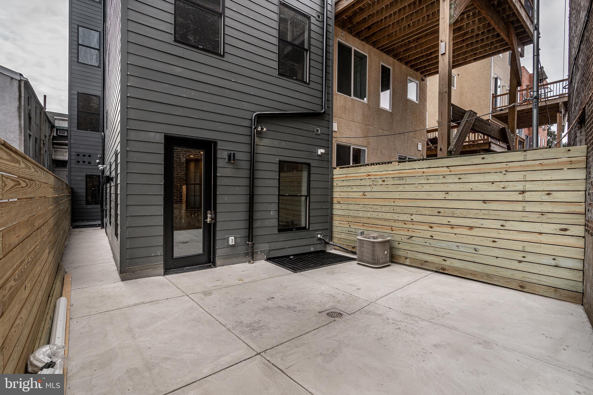 FISHTOWN - Residential Lease