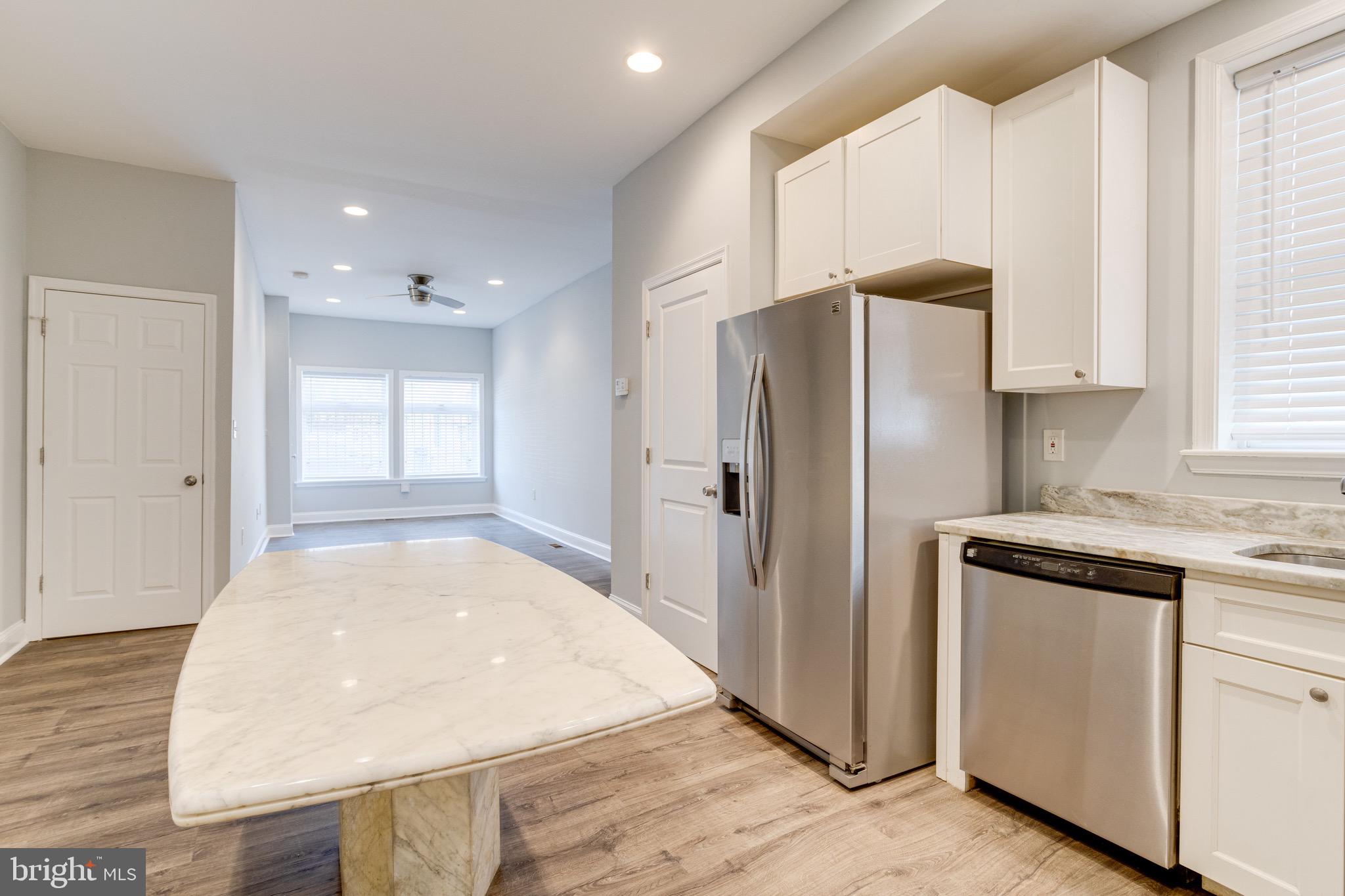 UNION SQUARE - Residential Income