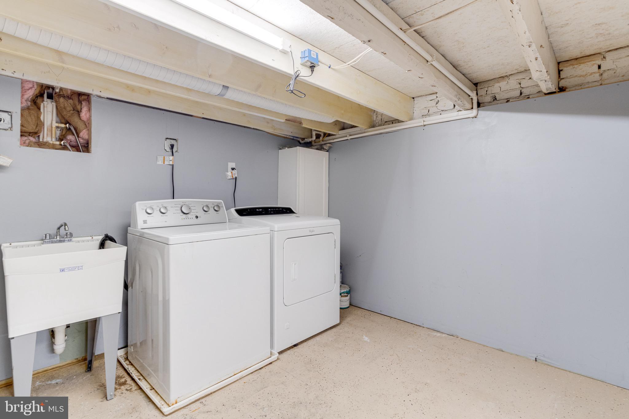 UNION SQUARE - Residential Income