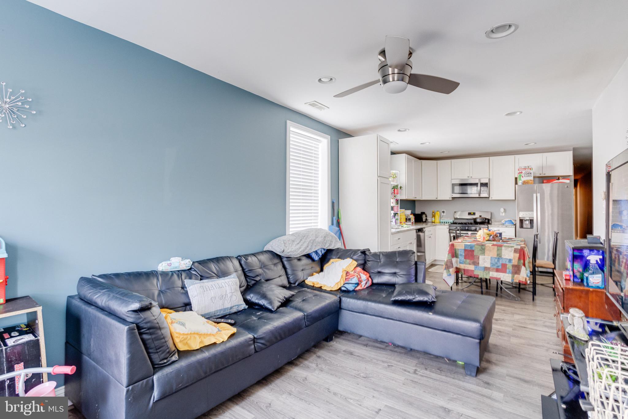 UNION SQUARE - Residential Income