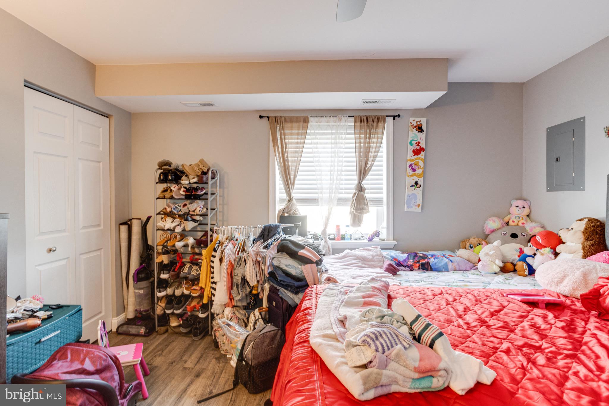 UNION SQUARE - Residential Income