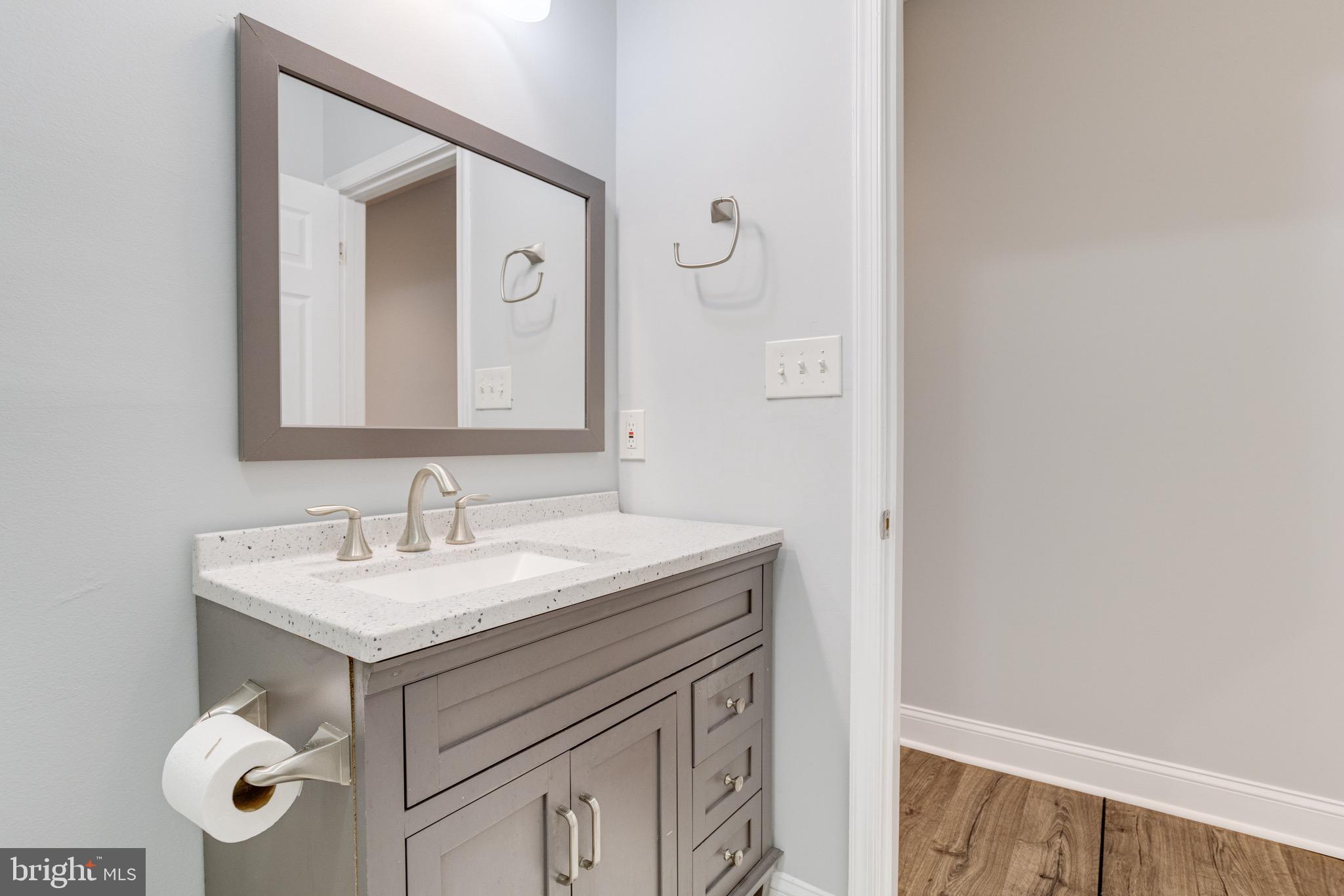 UNION SQUARE - Residential Income