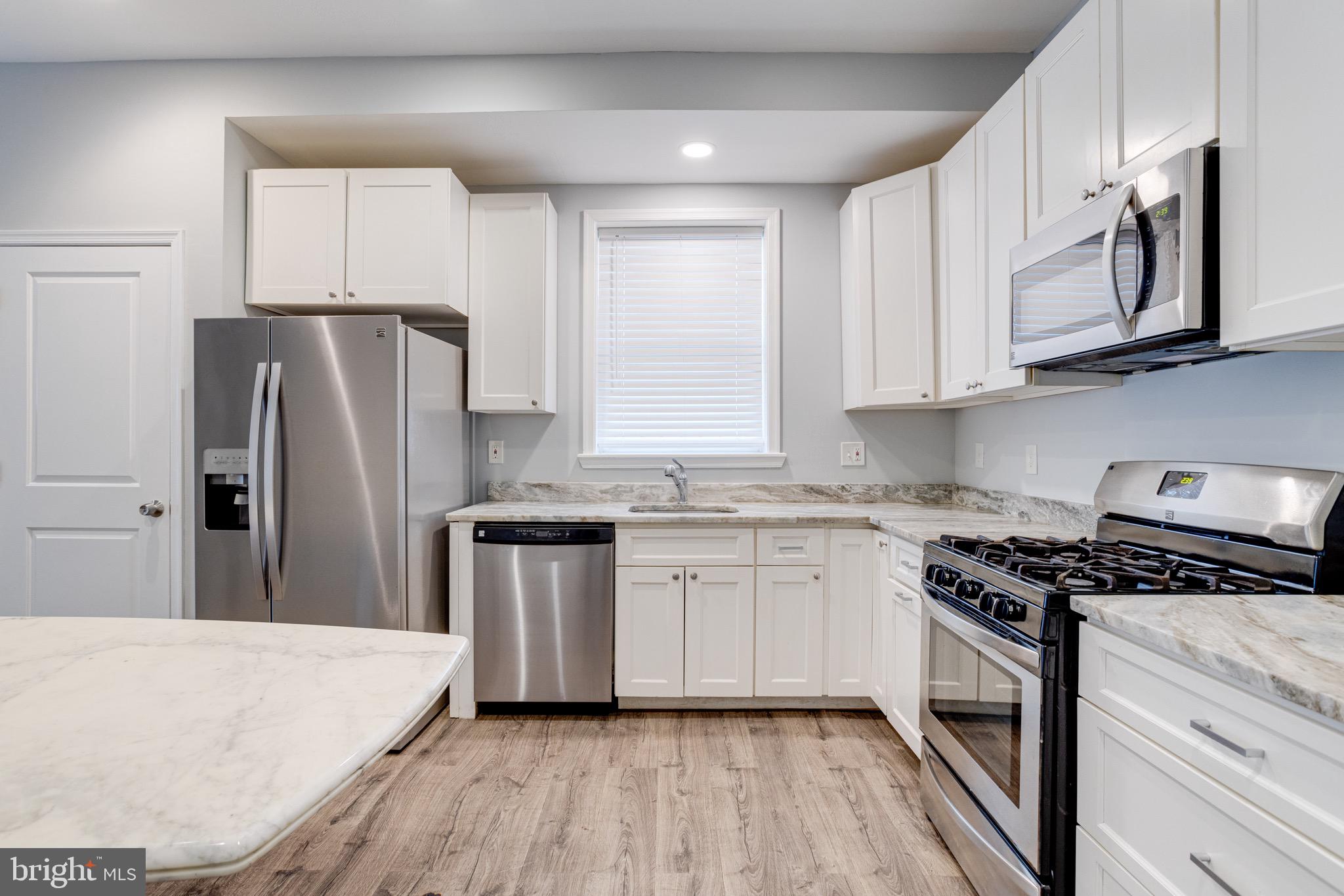 UNION SQUARE - Residential Income