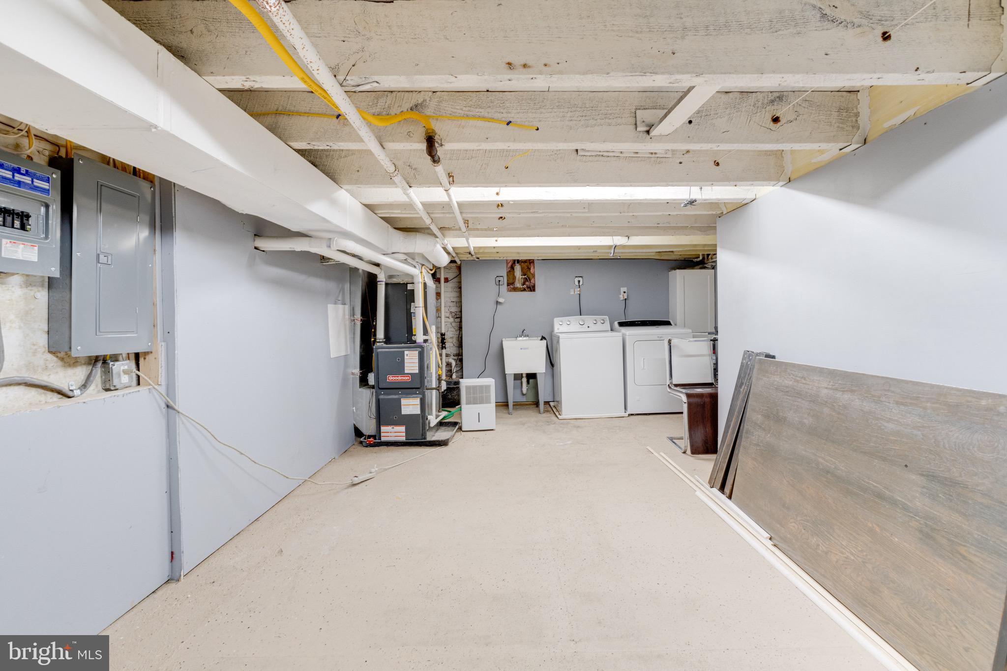 UNION SQUARE - Residential Income