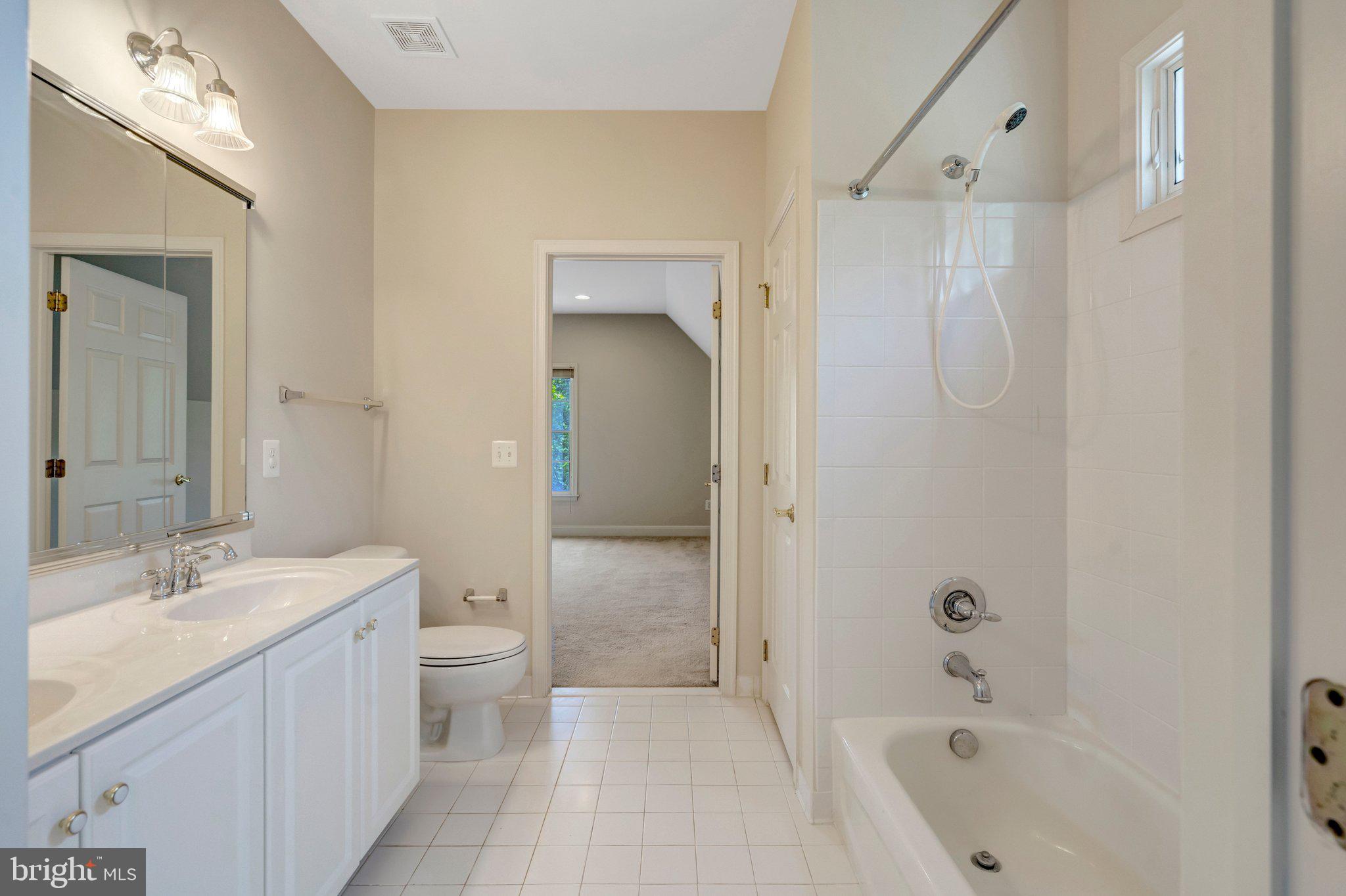 DOMINION VALLEY COUNTRY CLUB - Residential