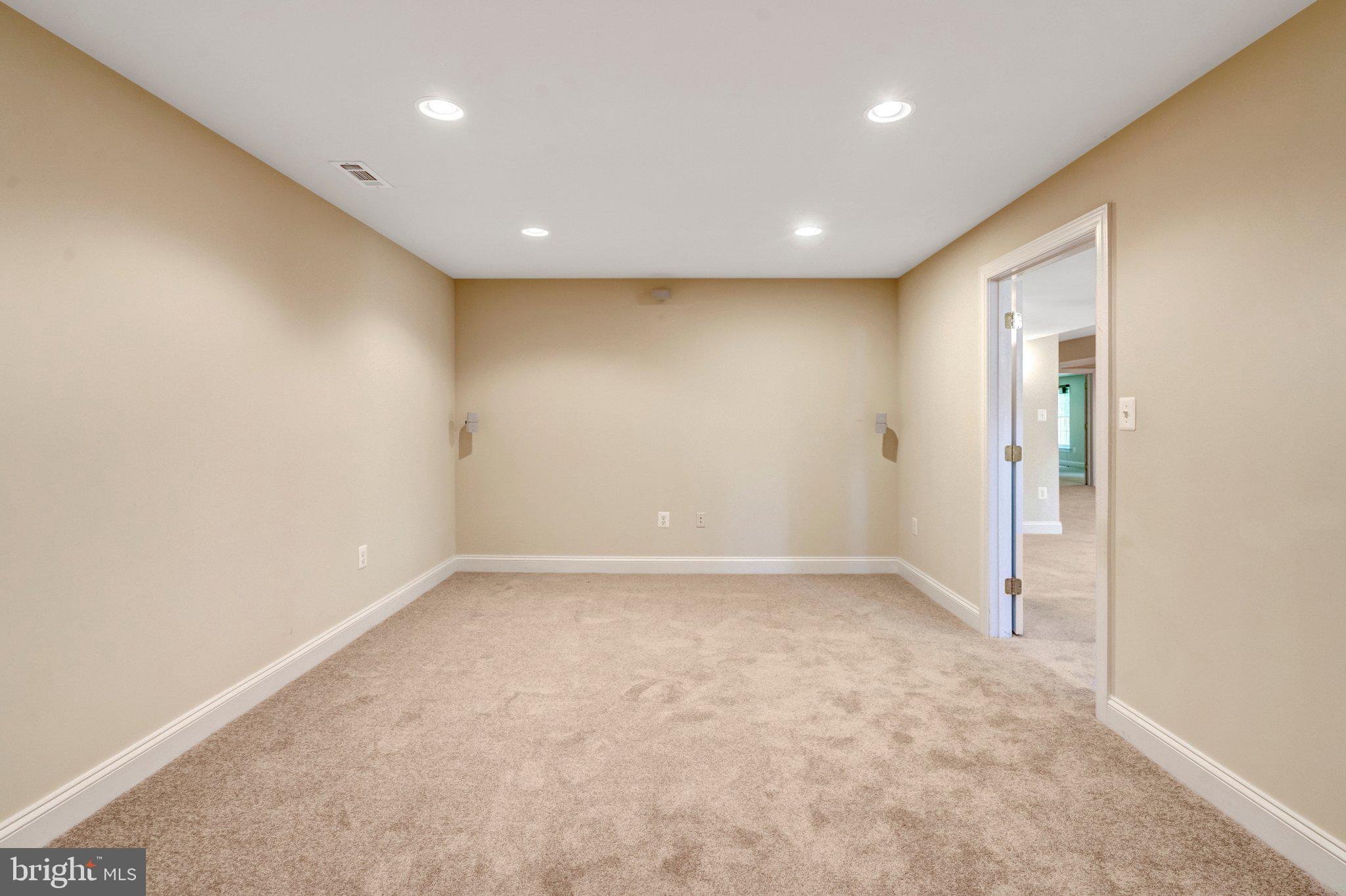 DOMINION VALLEY COUNTRY CLUB - Residential