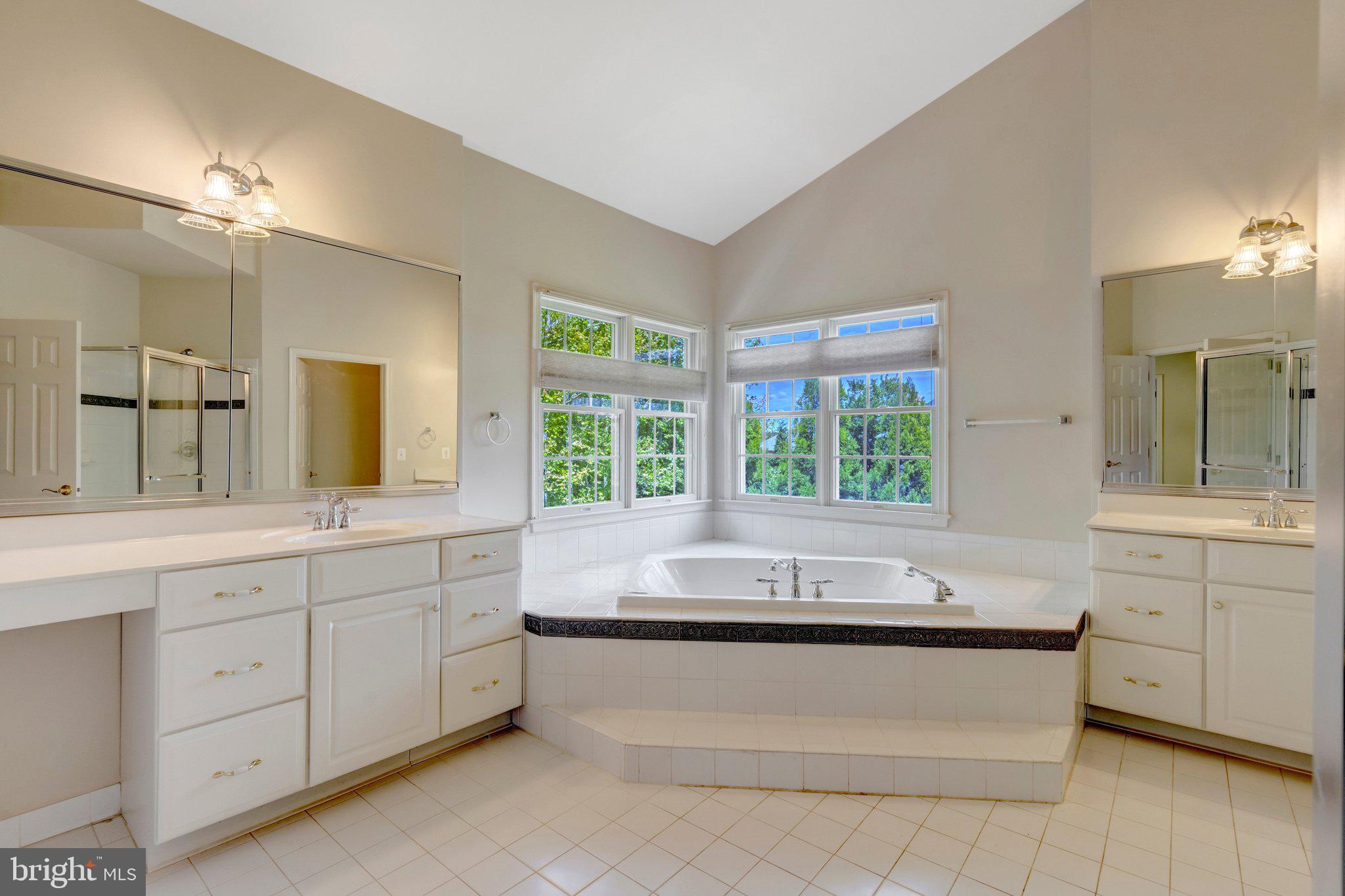 DOMINION VALLEY COUNTRY CLUB - Residential