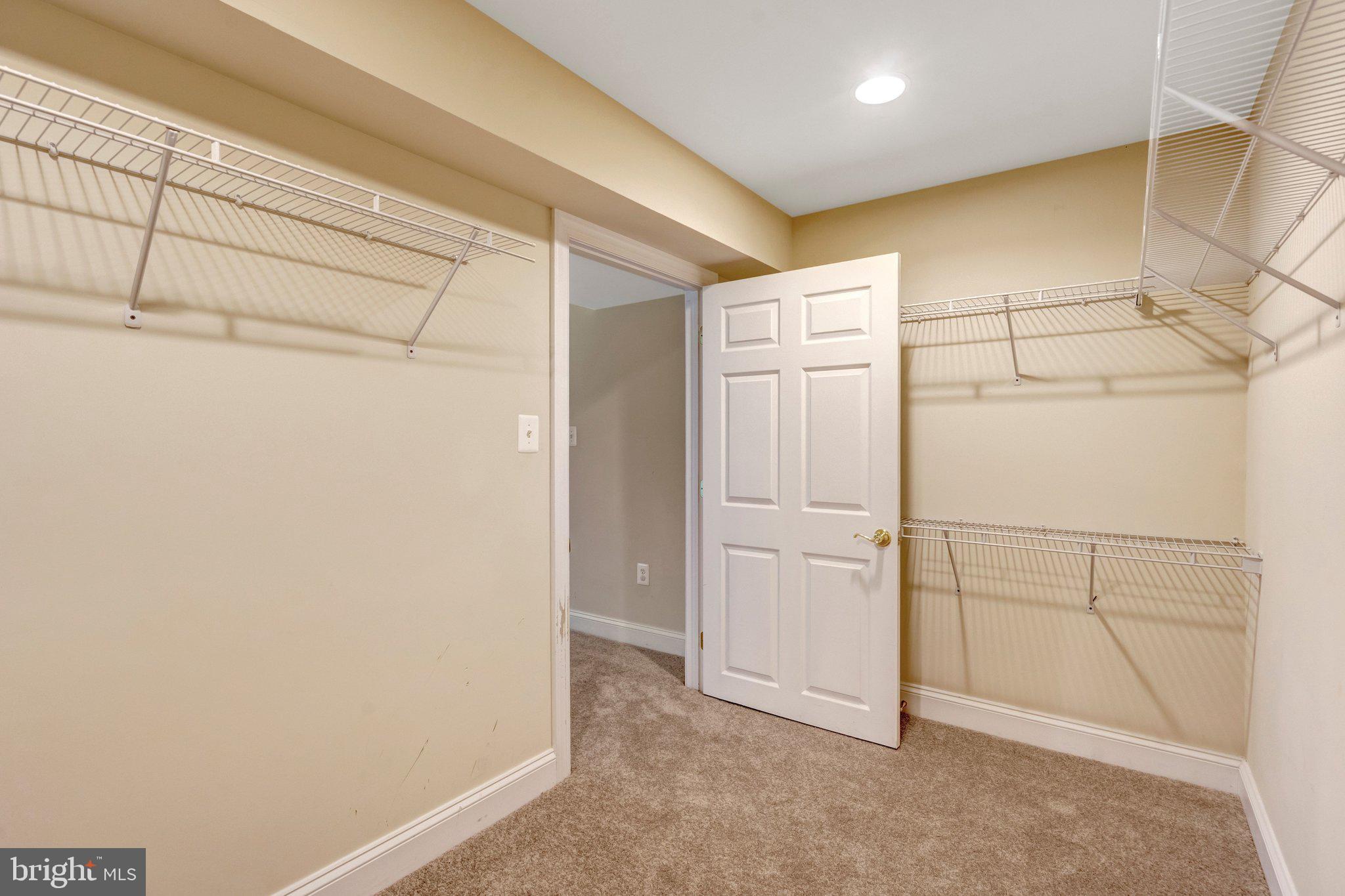 DOMINION VALLEY COUNTRY CLUB - Residential