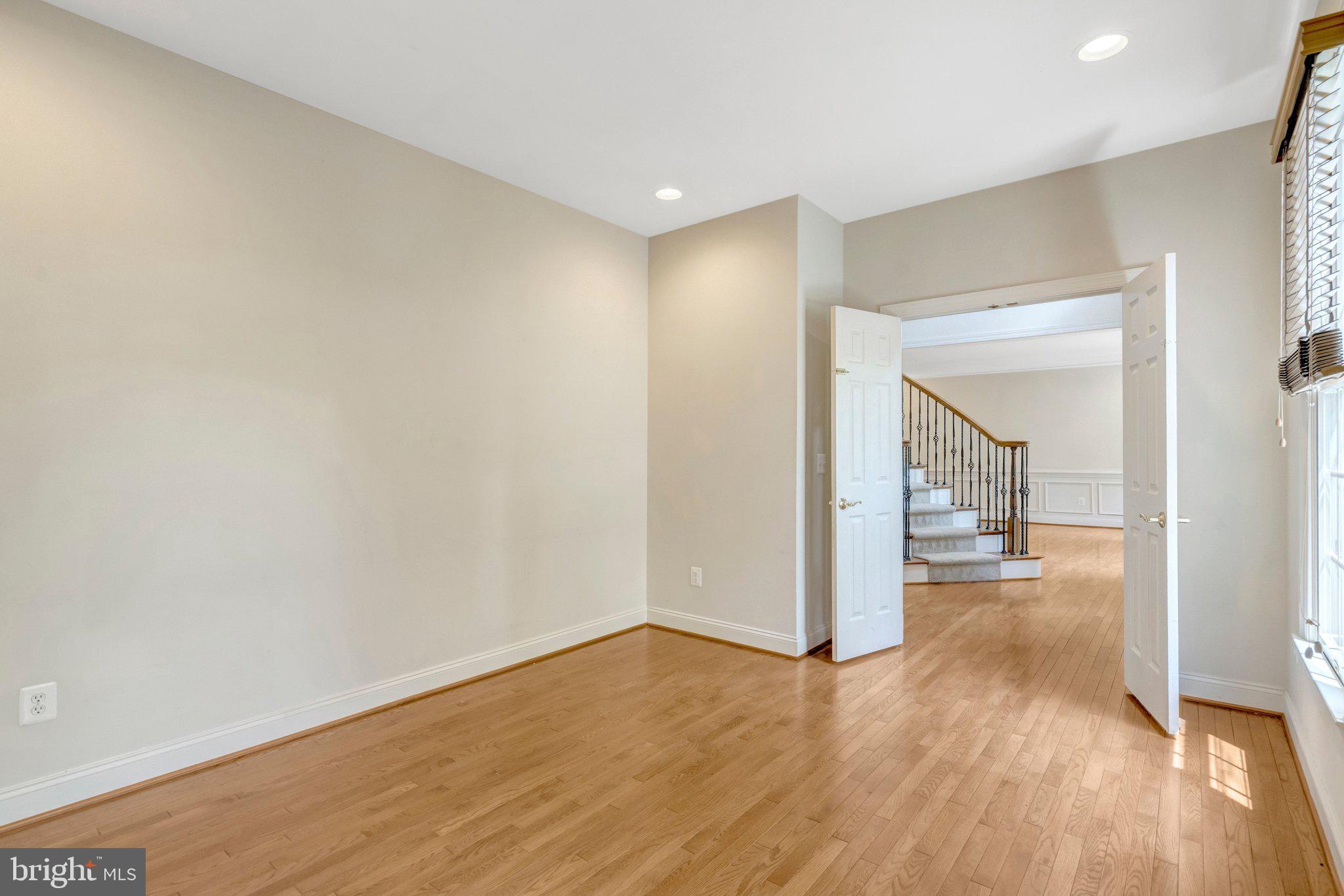 DOMINION VALLEY COUNTRY CLUB - Residential