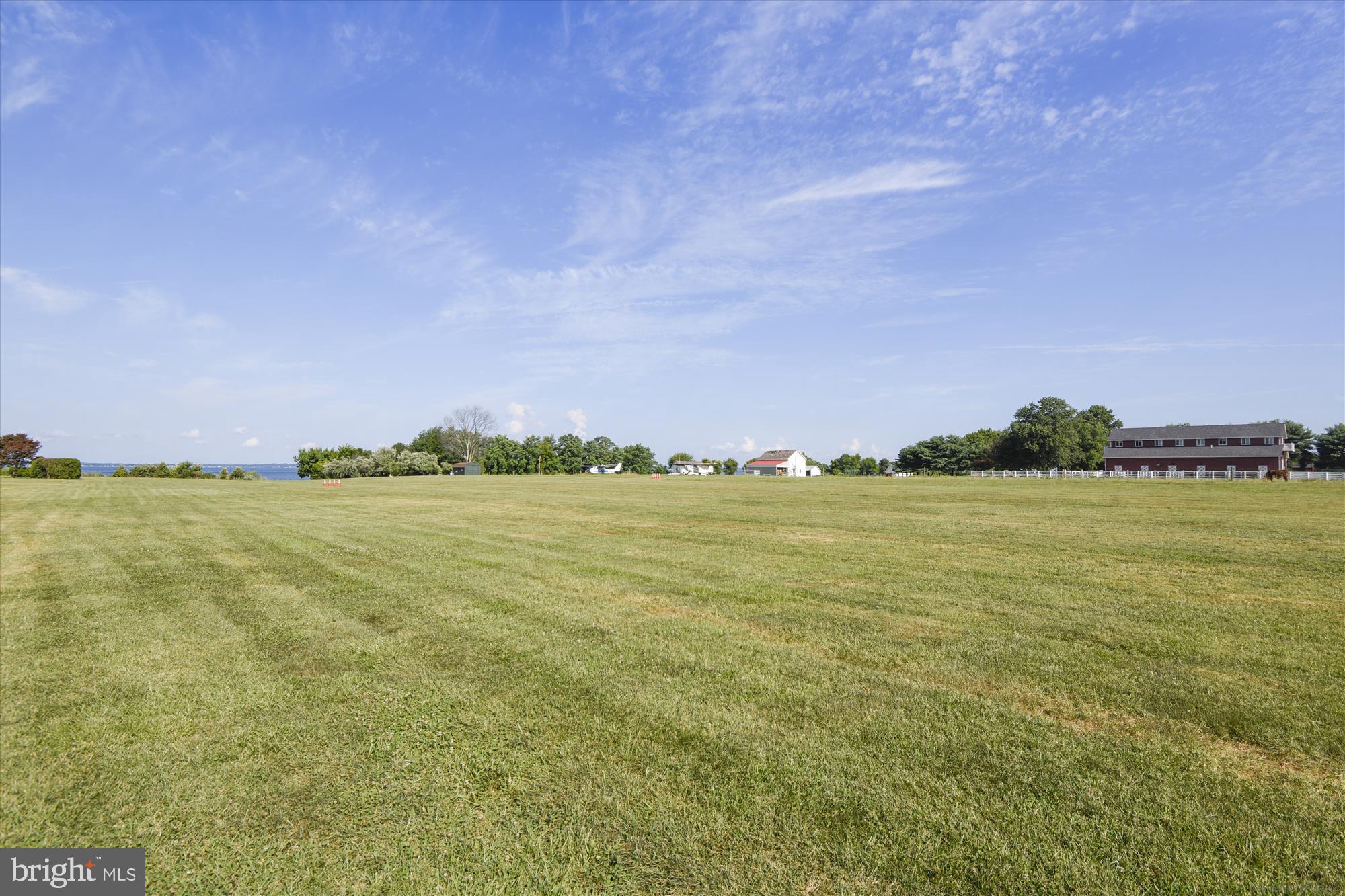 KENTMORR AIRPARK - Residential