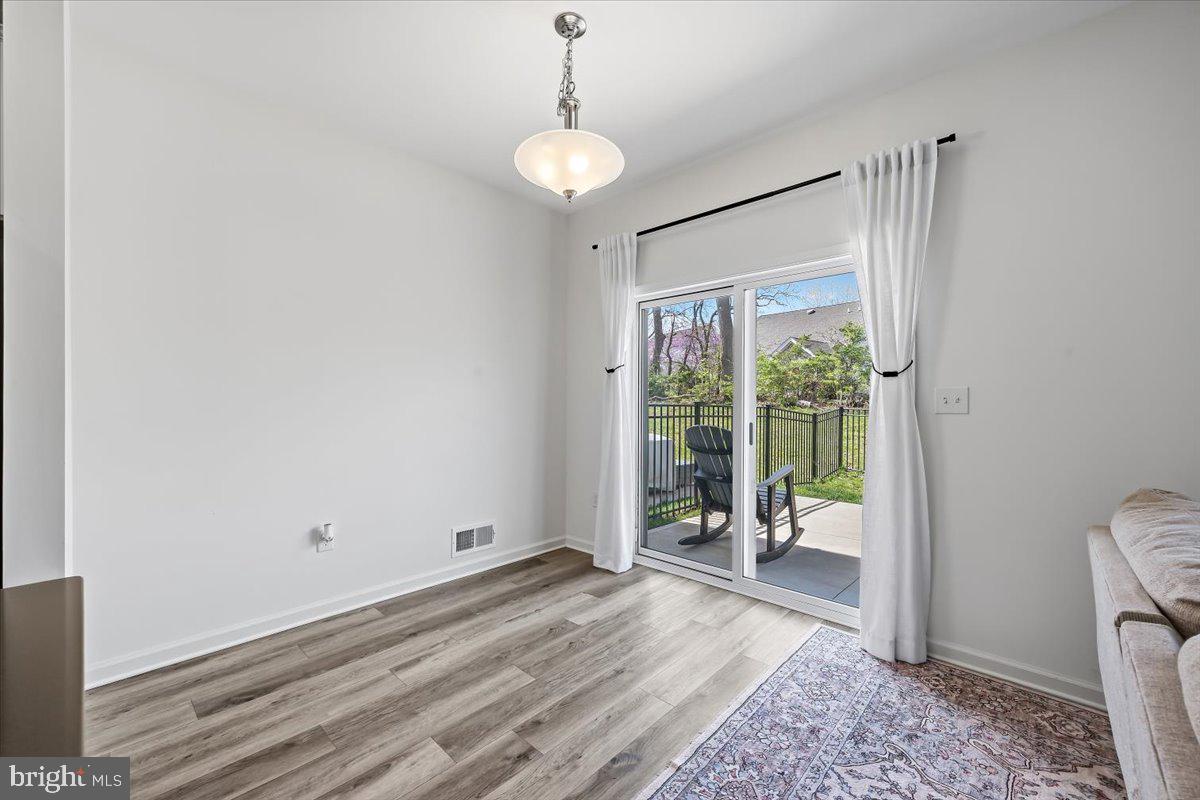 WOLFS RUN - Residential