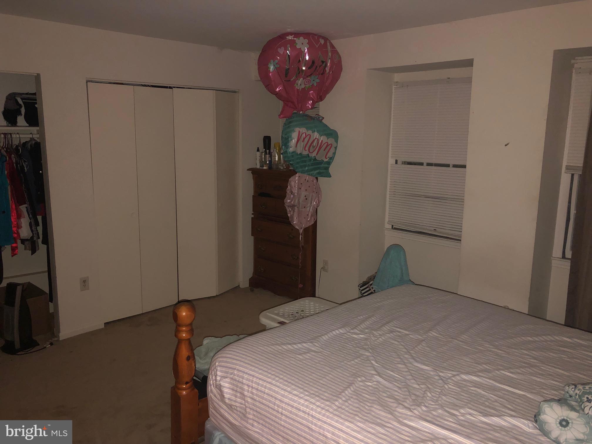 REFLECTION LAKE - Residential Lease