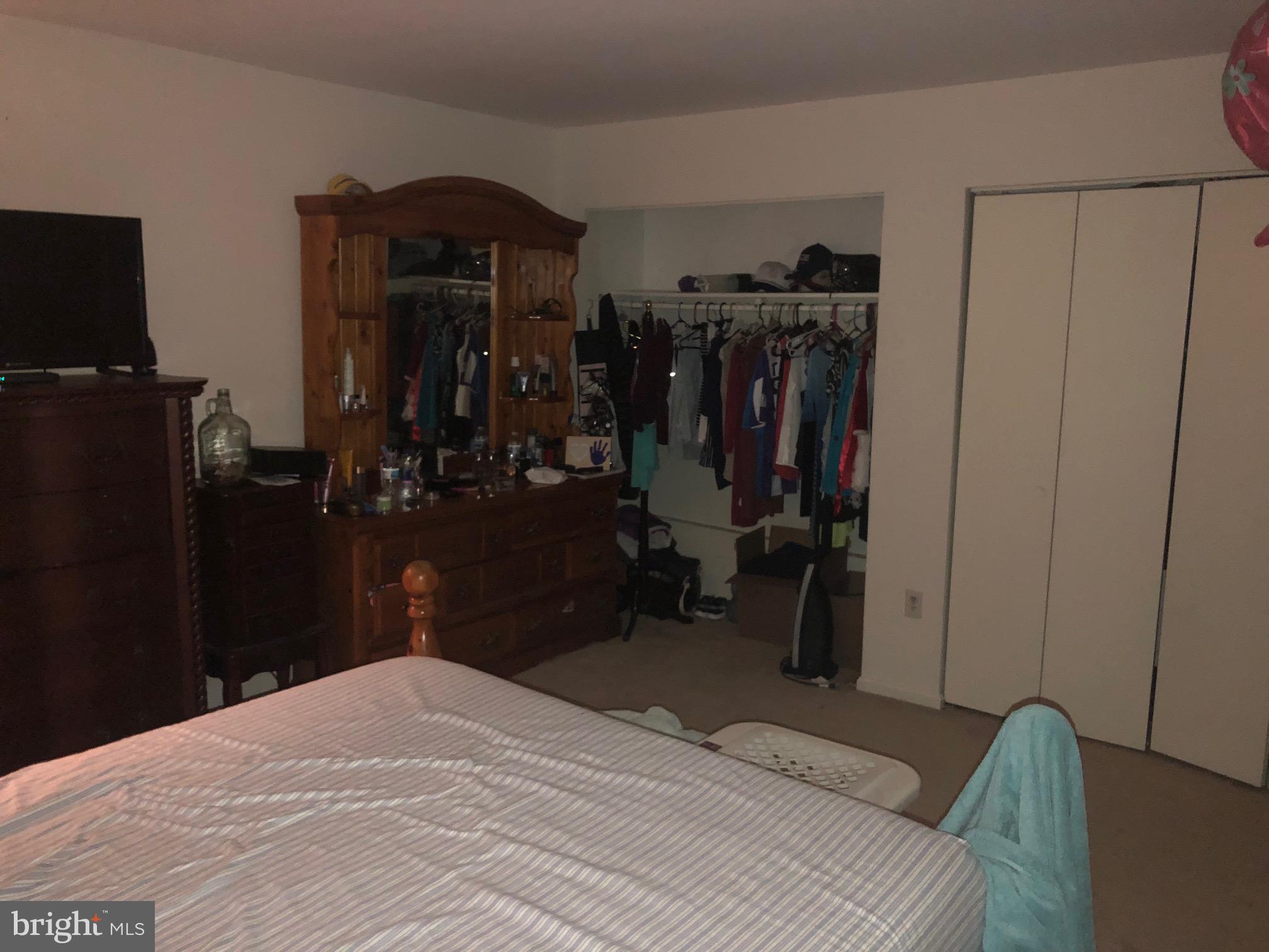 REFLECTION LAKE - Residential Lease