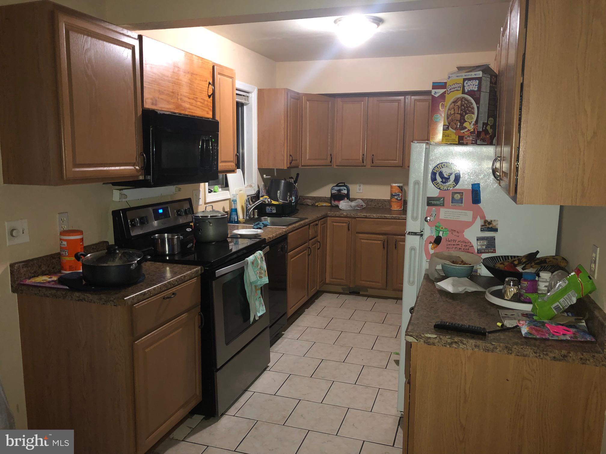 REFLECTION LAKE - Residential Lease