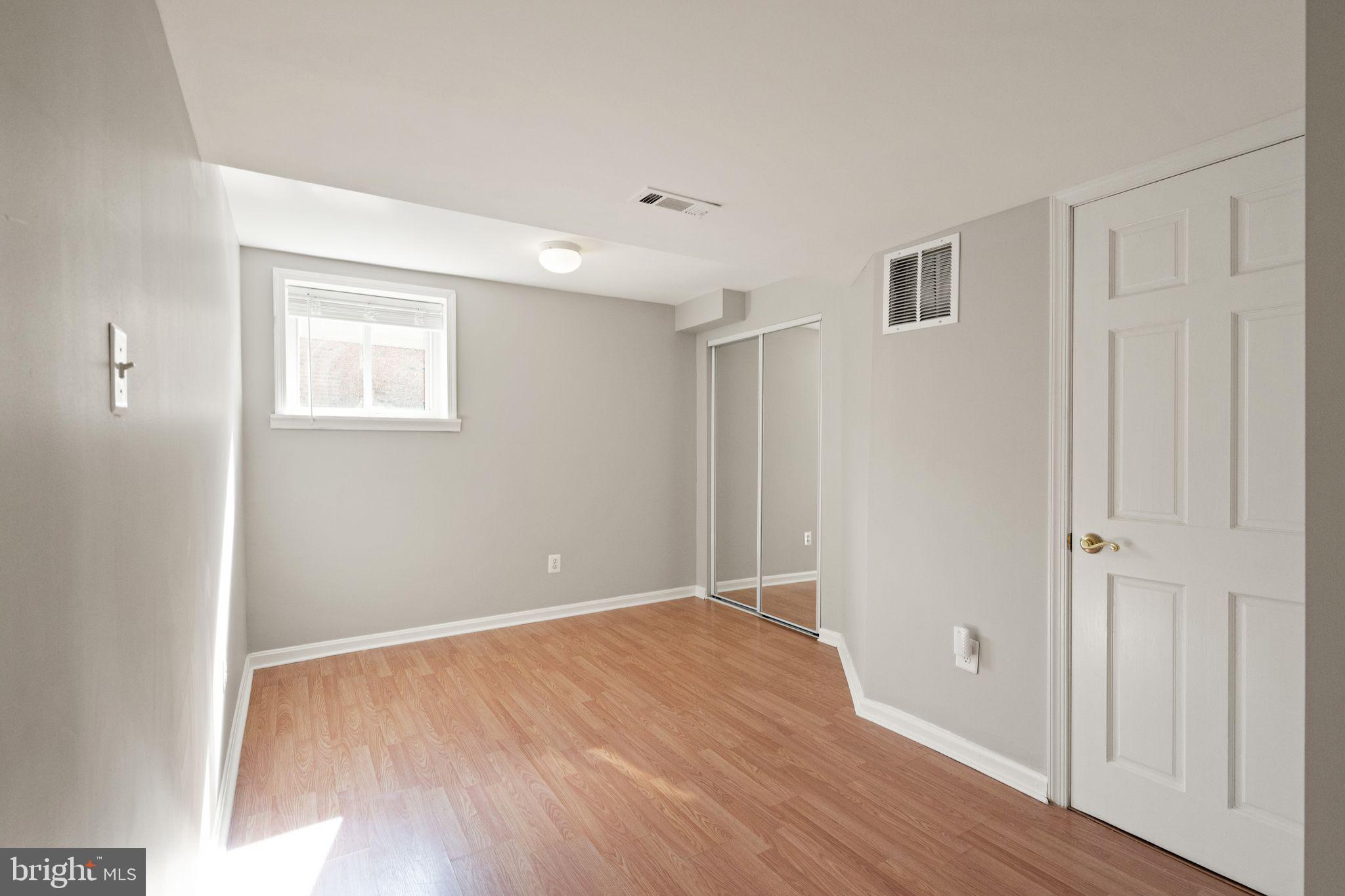 ALTA VISTA - Residential Lease