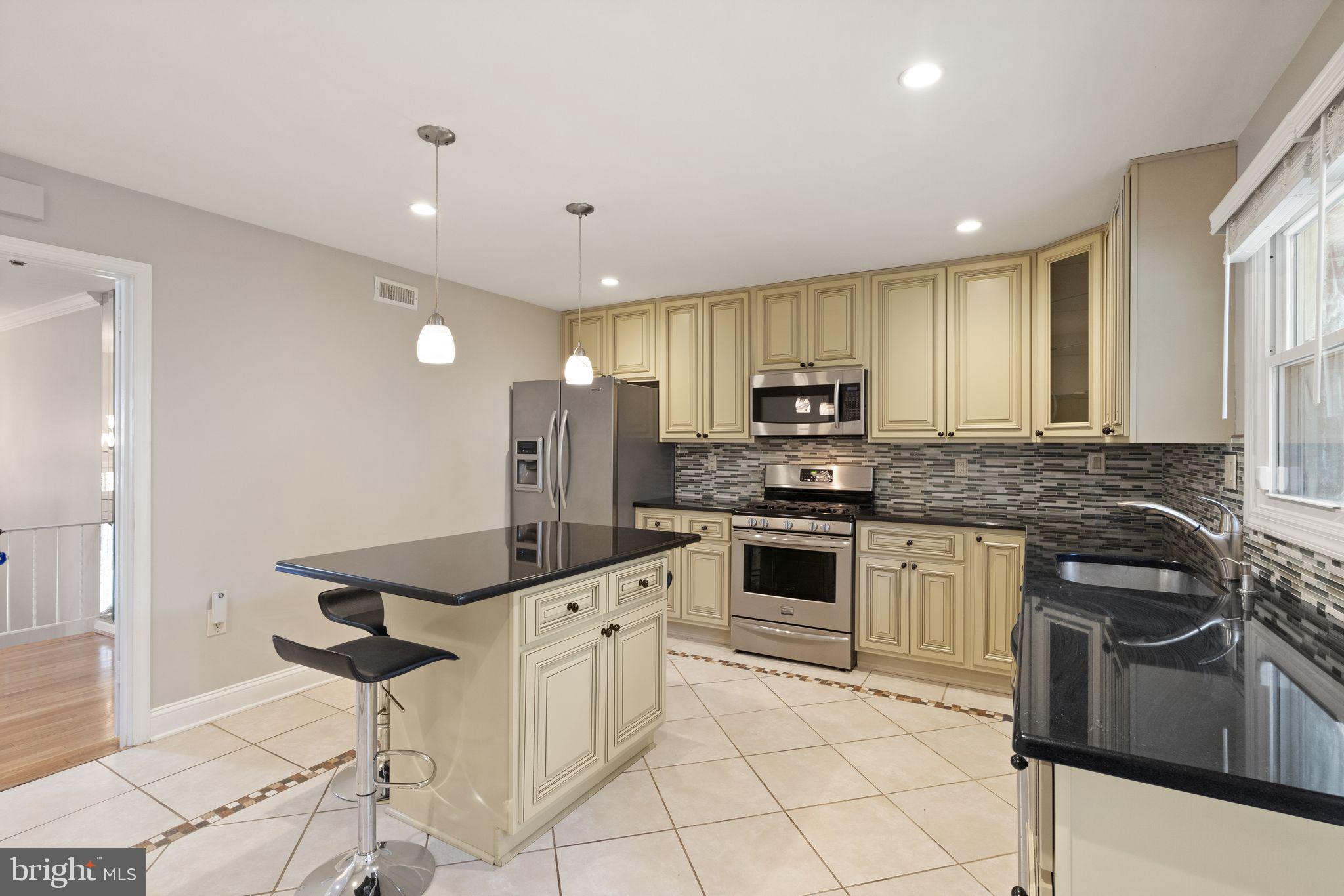 ALTA VISTA - Residential Lease