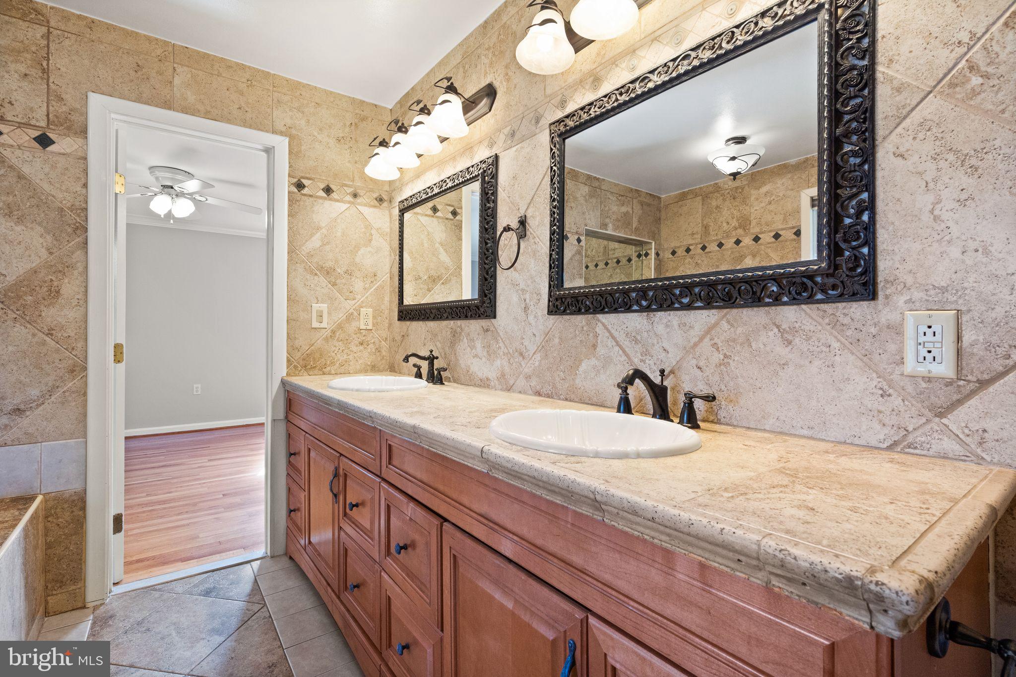 ALTA VISTA - Residential Lease