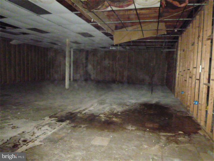 ANDOVER - Commercial Sale