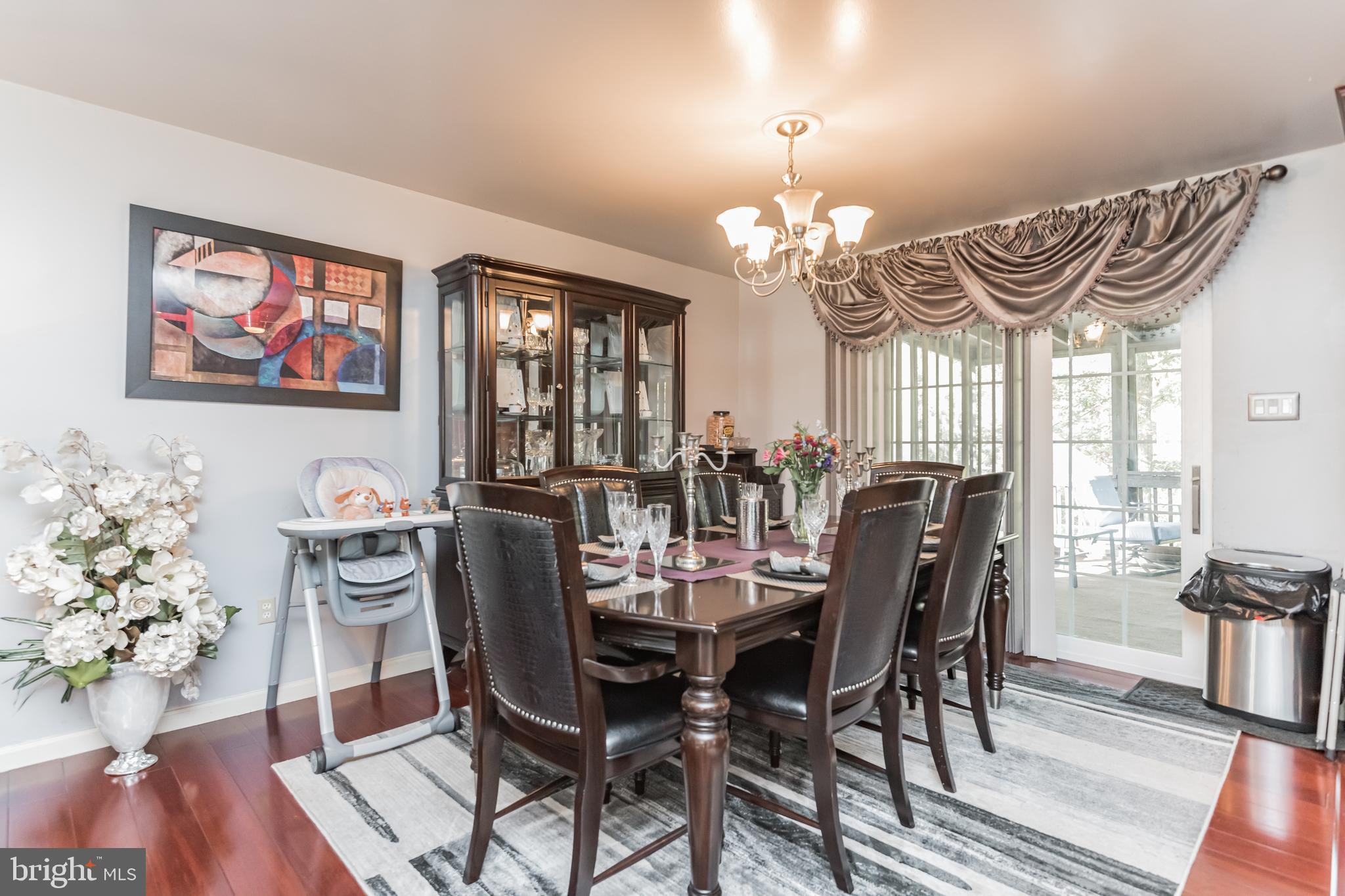 WINDSOR ESTATES - Residential