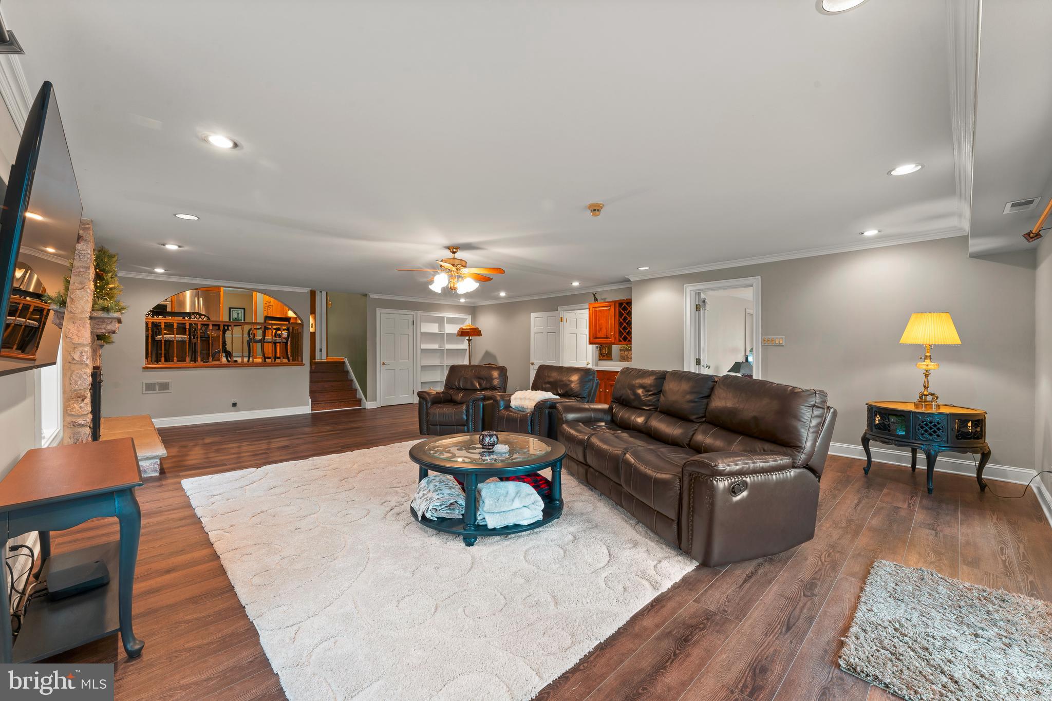 HILLCRESTSHIRE - Residential