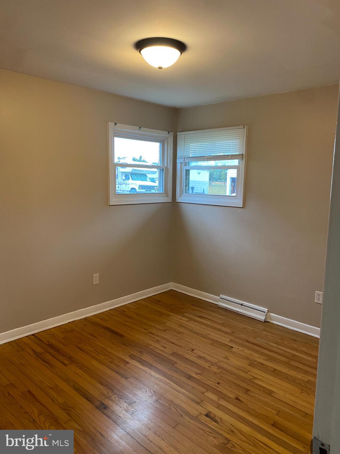 DEERWOOD PARK - Residential Lease