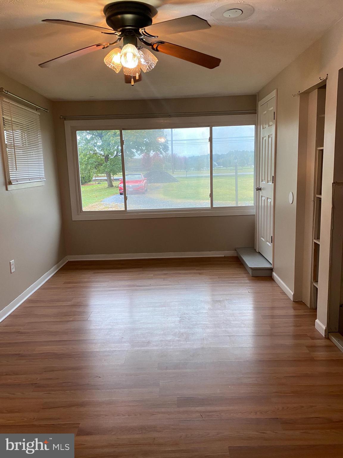 DEERWOOD PARK - Residential Lease