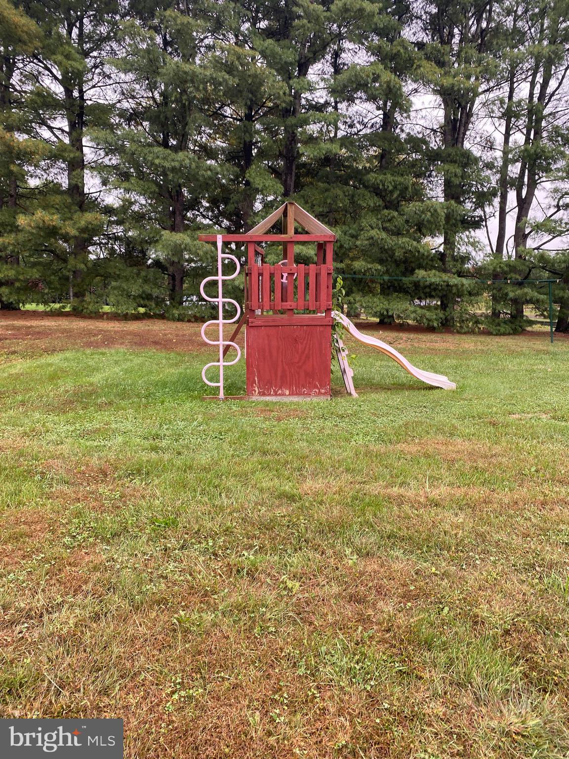 DEERWOOD PARK - Residential Lease