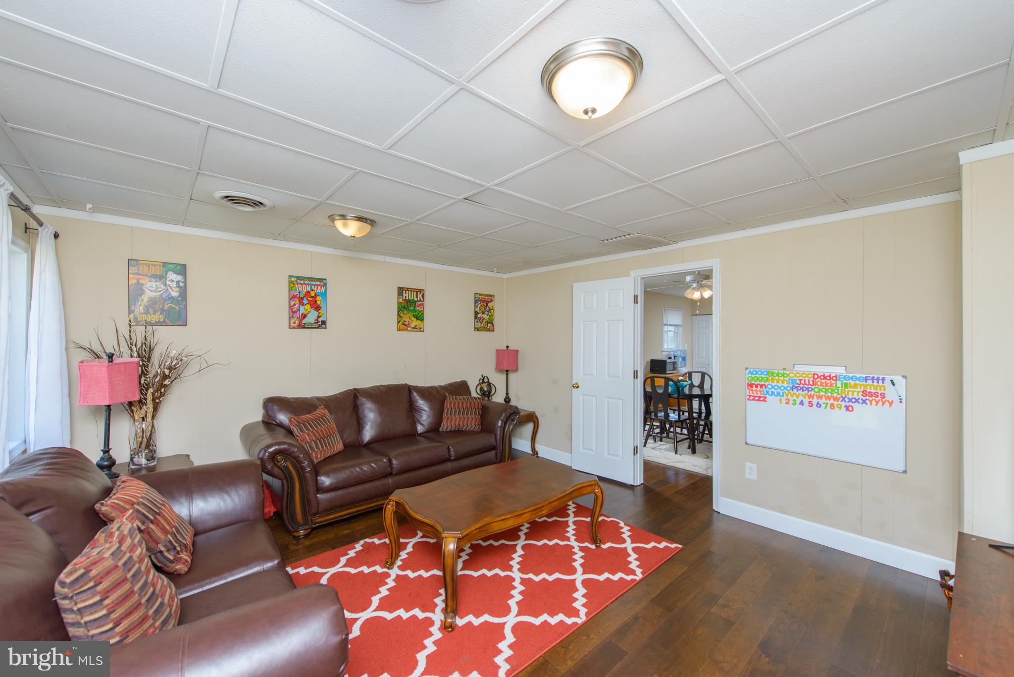 FRANKLIN MANOR BEACH - Residential