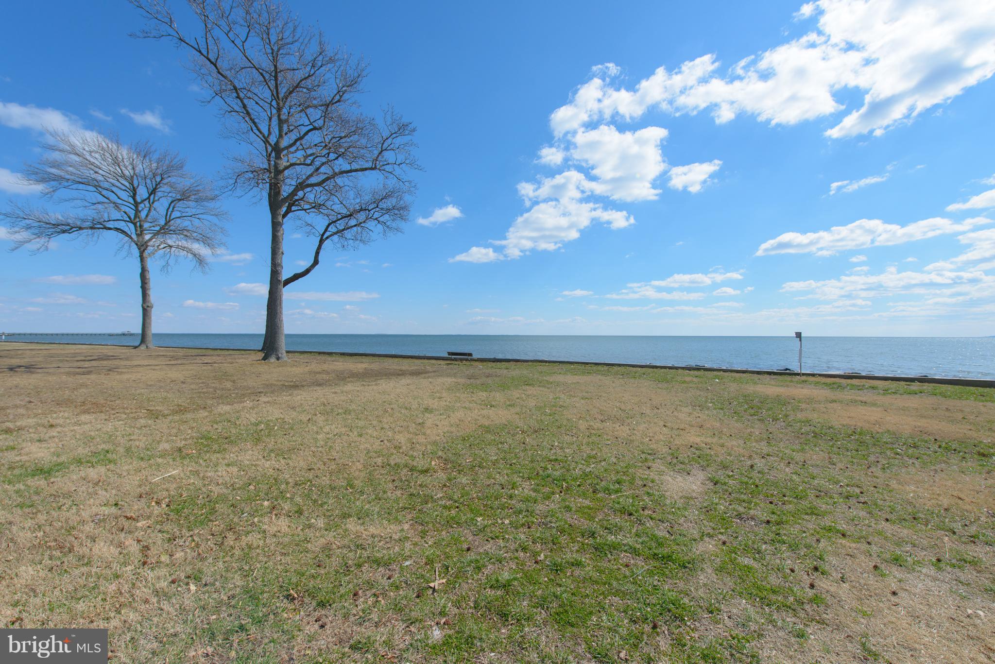 FRANKLIN MANOR BEACH - Residential