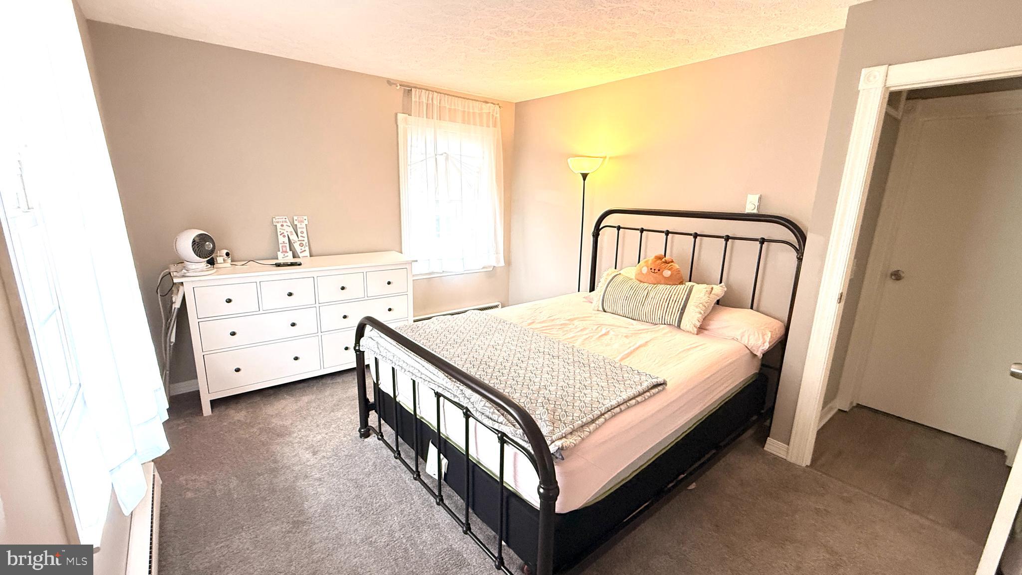 MIDDLE RIVER - Residential