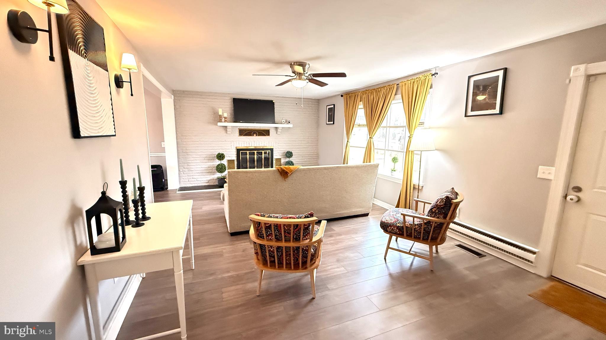 MIDDLE RIVER - Residential