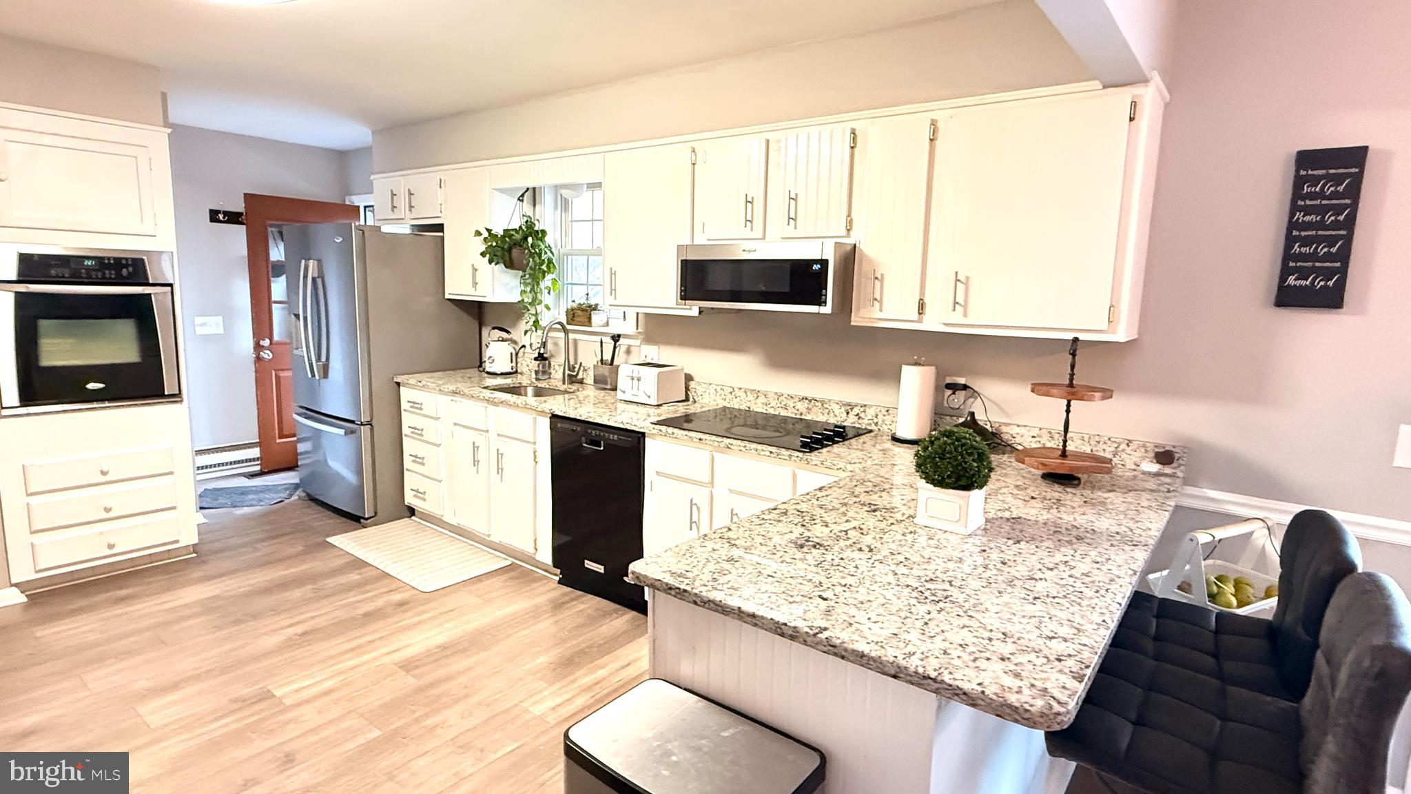 MIDDLE RIVER - Residential