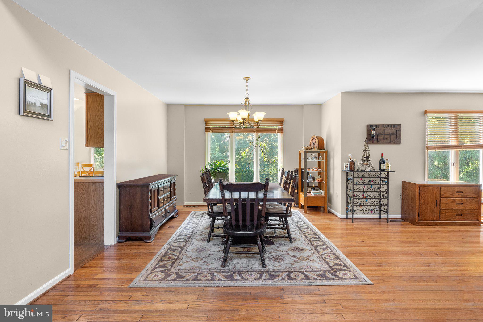 24 ROSETTE LANE