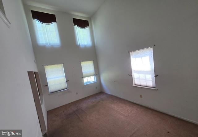 13 PONDVIEW LANE