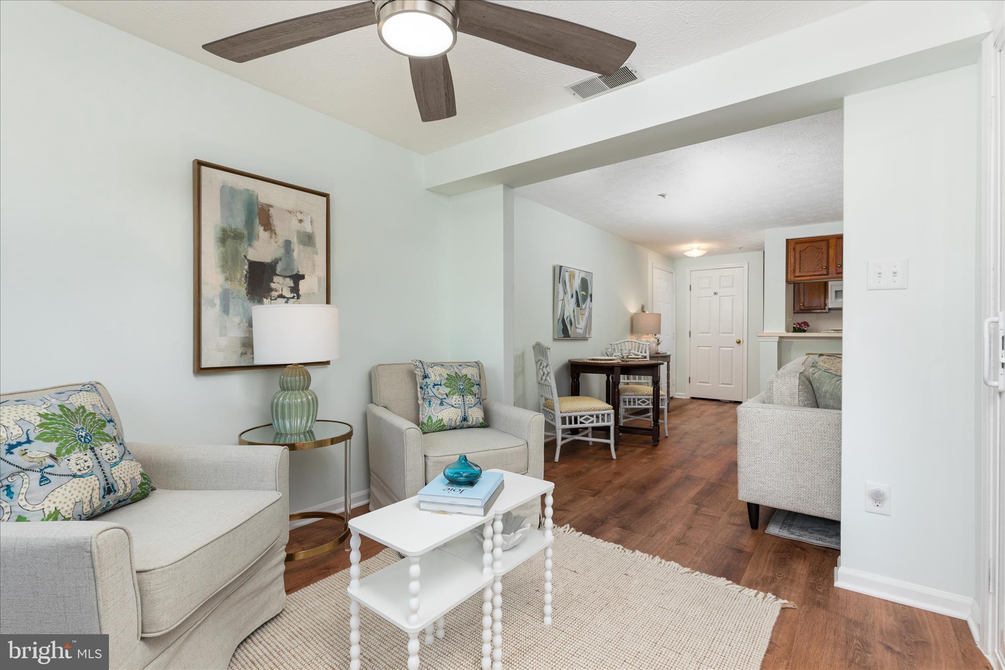 SHERBROOKE CONDO - Residential