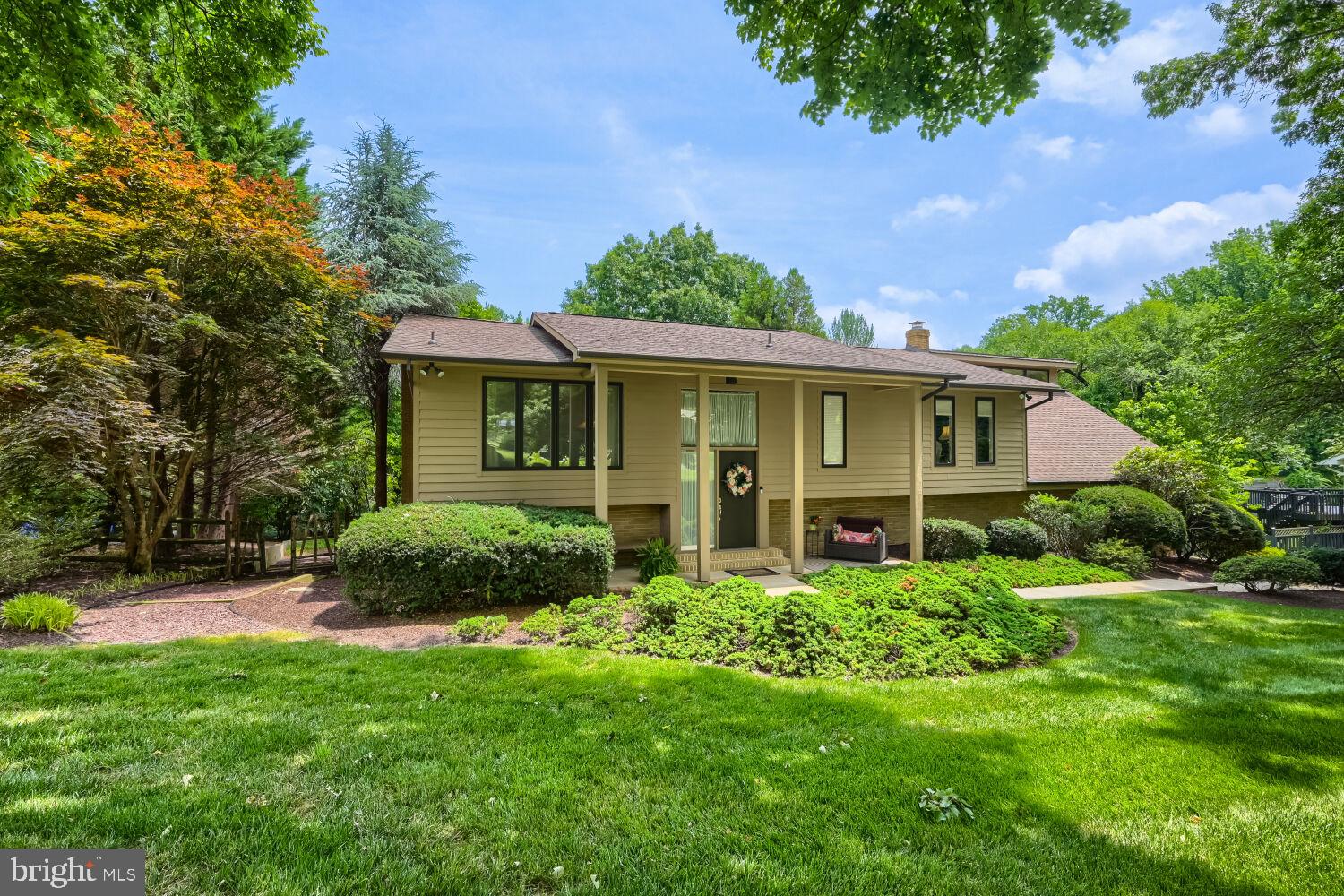 8023 YELLOWSTONE ROAD