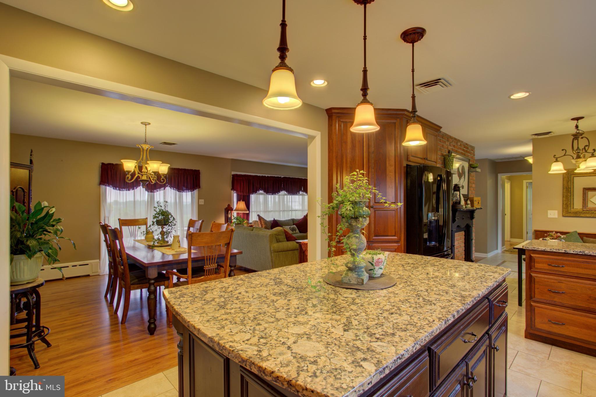 WILLOW STREET - Residential