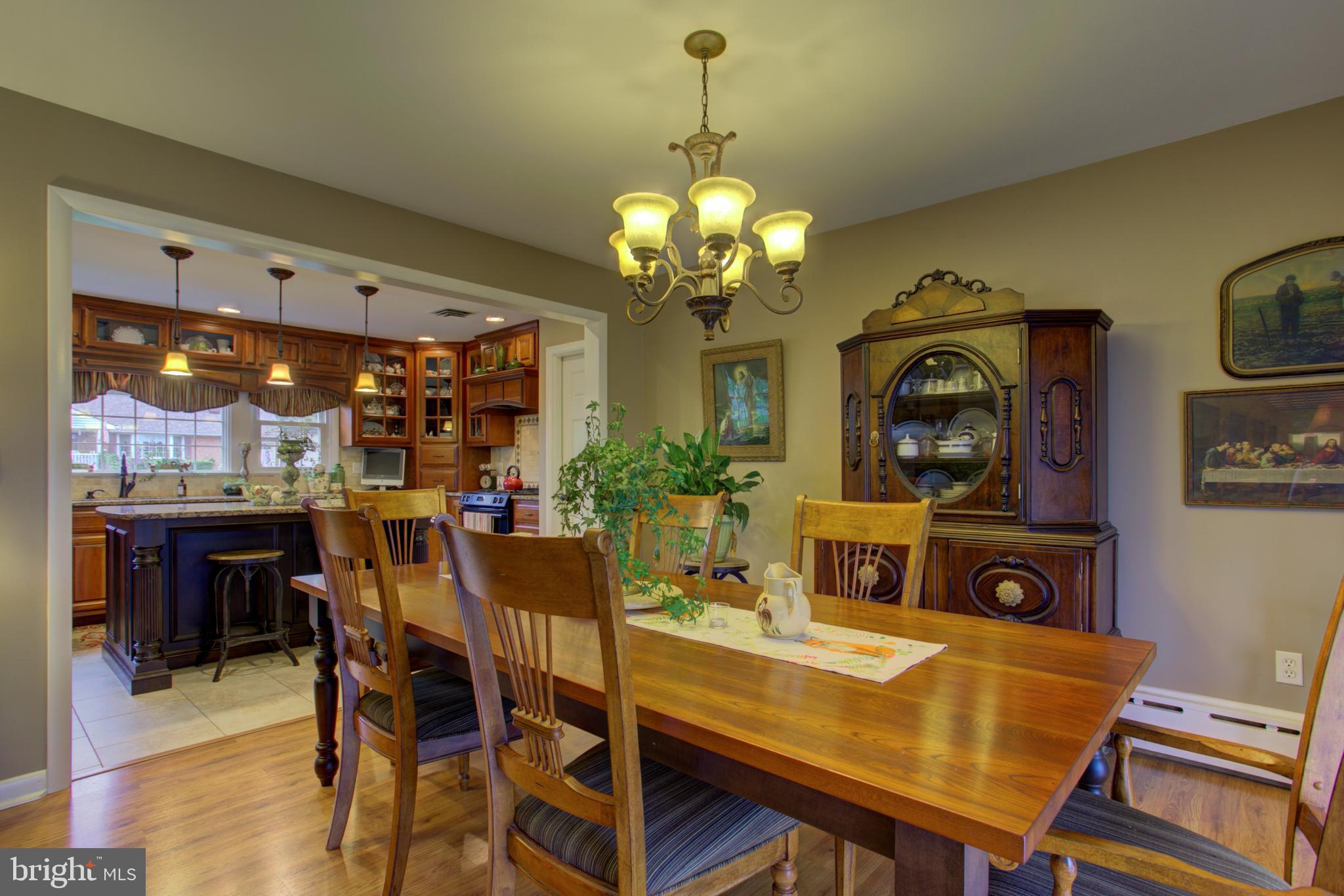 WILLOW STREET - Residential