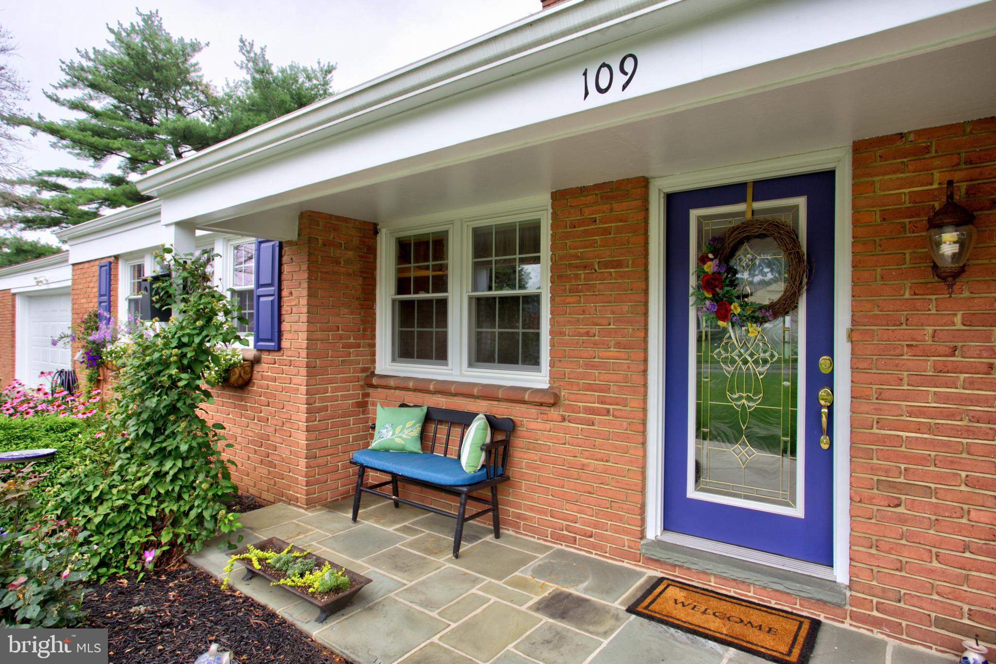 WILLOW STREET - Residential