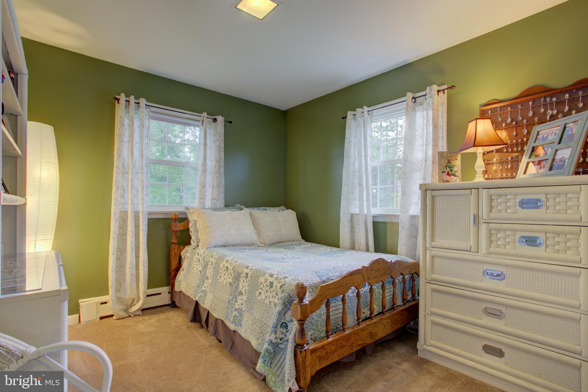 WILLOW STREET - Residential