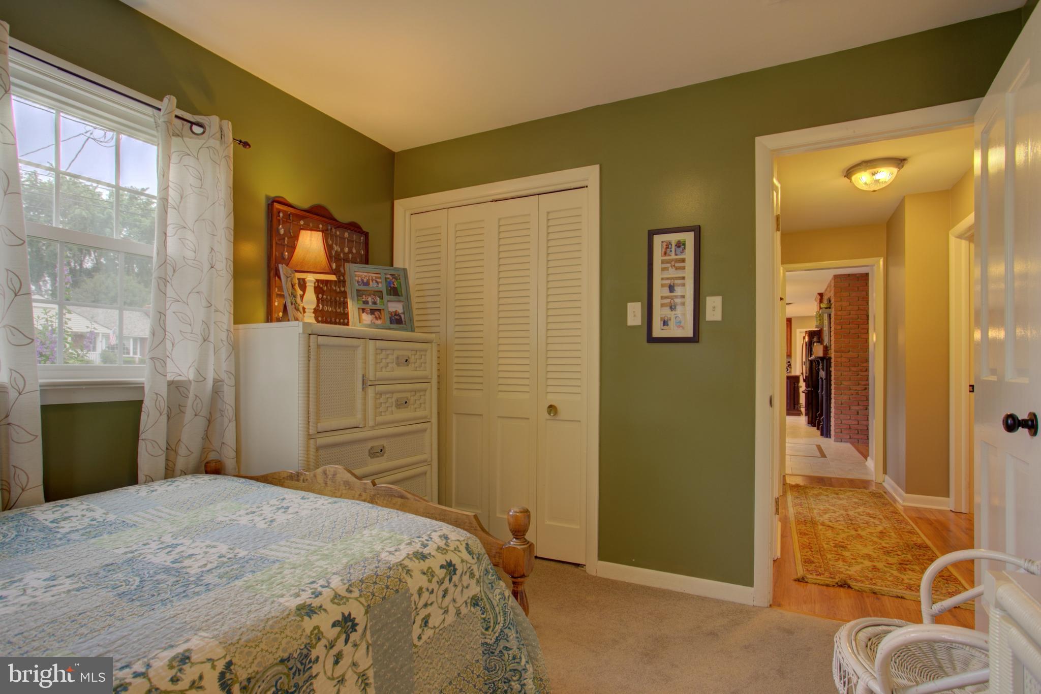 WILLOW STREET - Residential