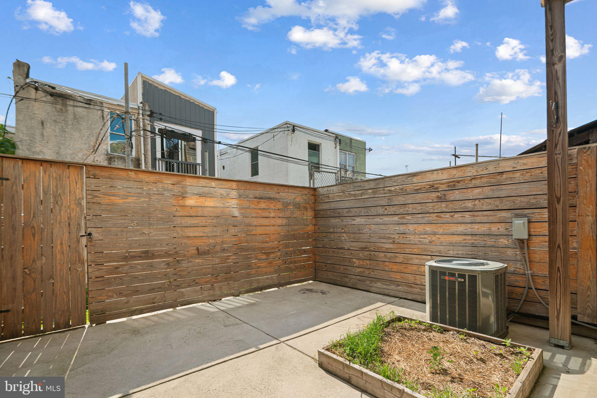 OLDE KENSINGTON - Residential