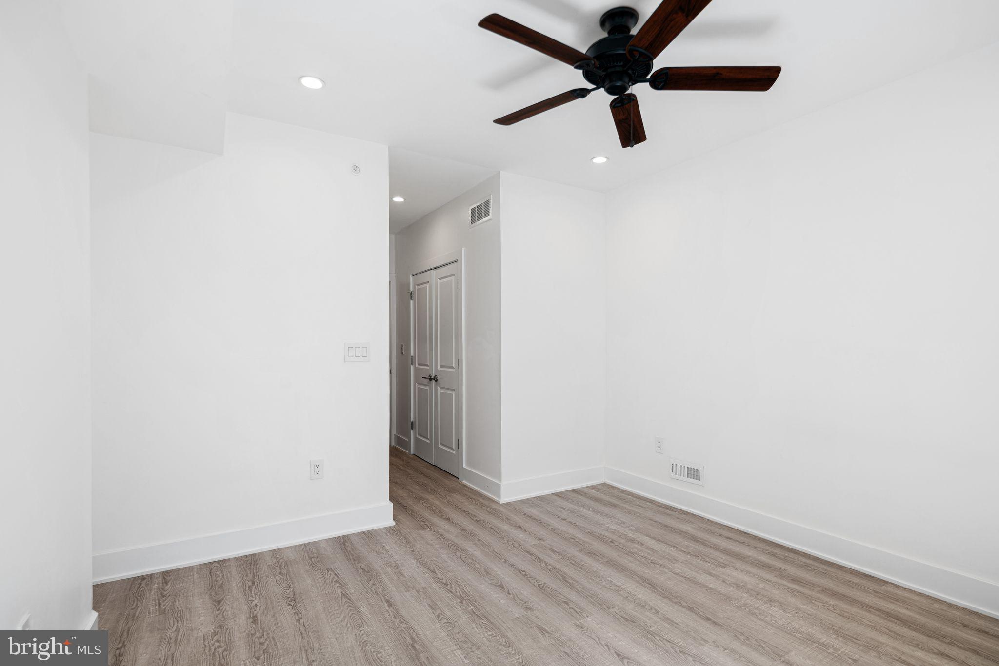 OLDE KENSINGTON - Residential