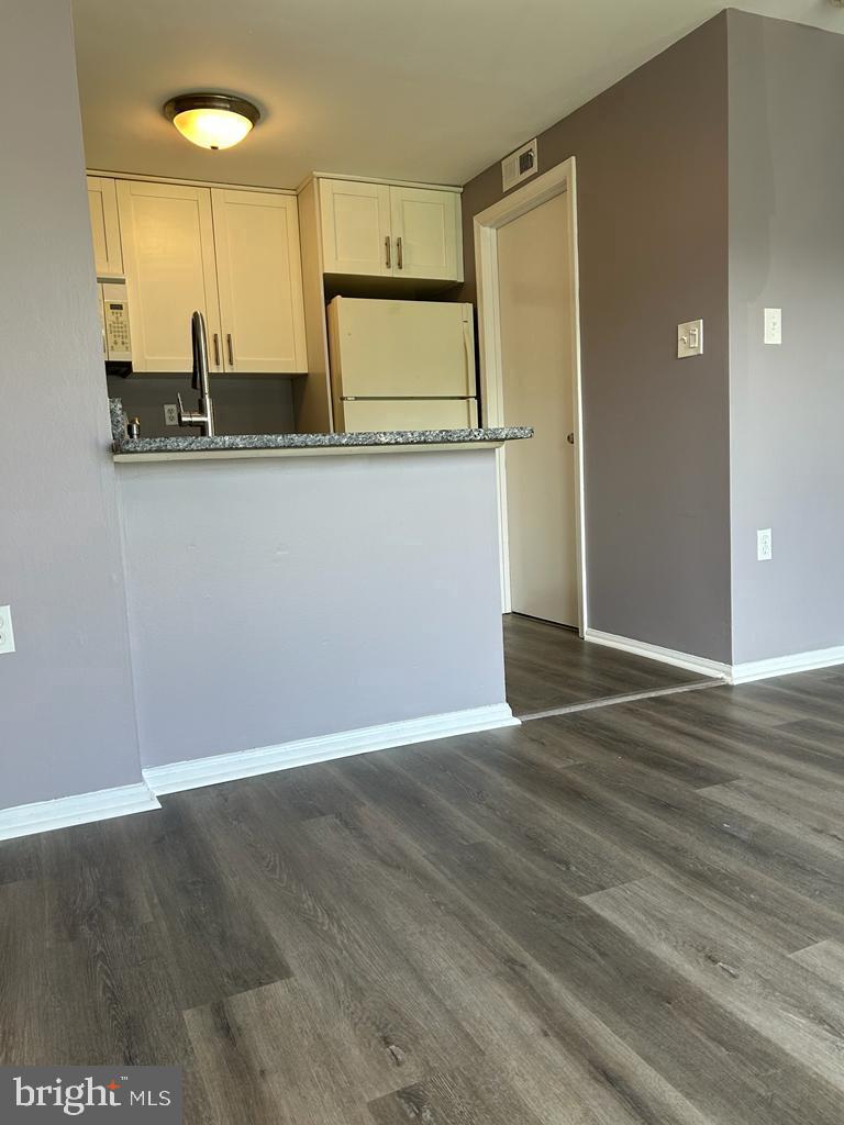 MOUNTAIN VIEW - Residential