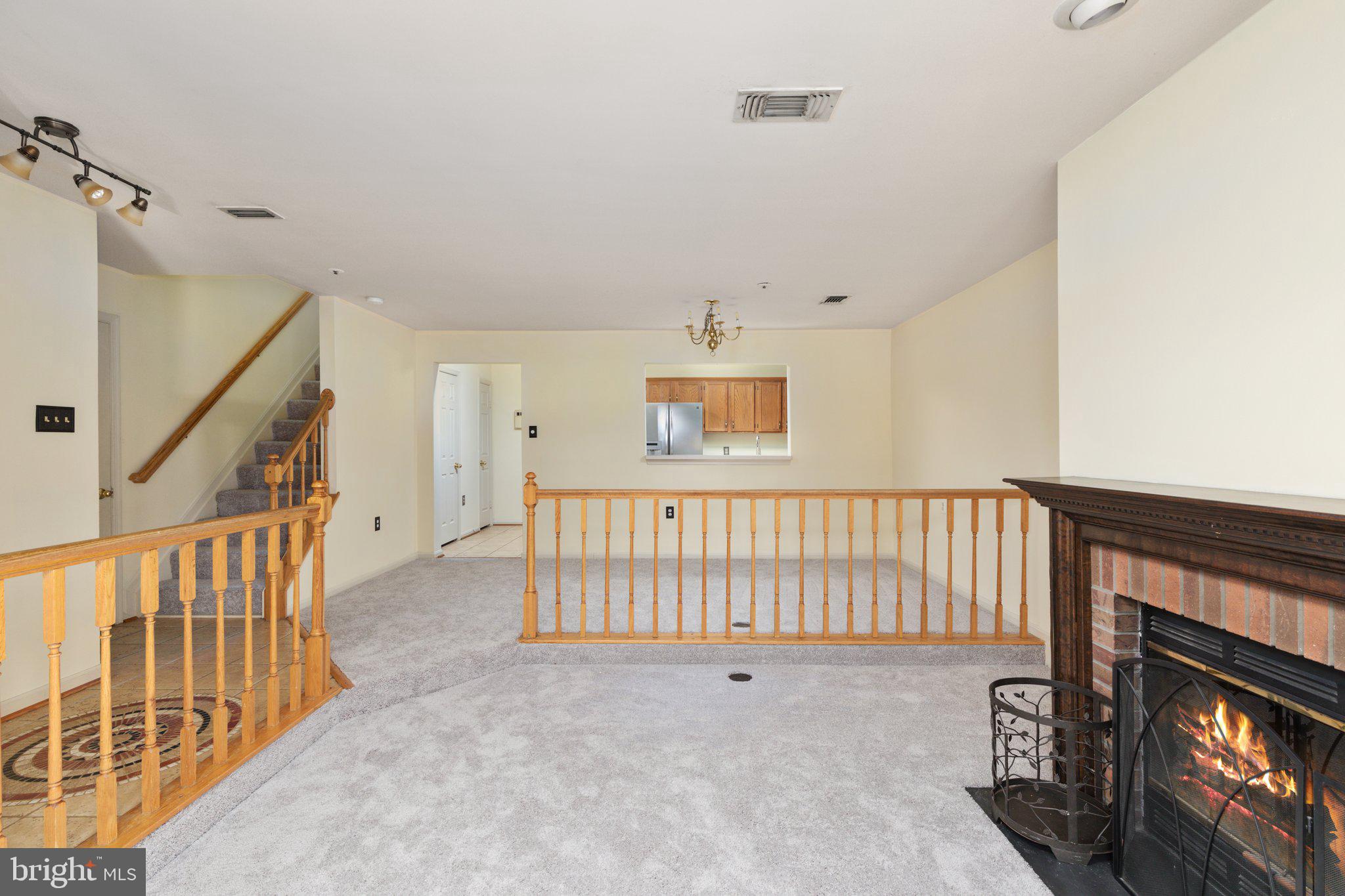 JACKSONS RIDGE CONDOS - Residential Lease