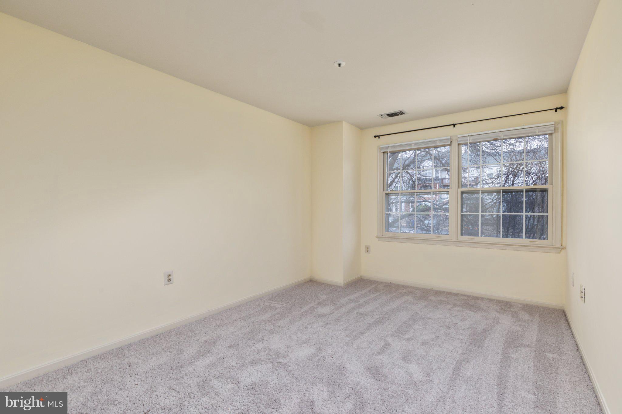 JACKSONS RIDGE CONDOS - Residential Lease