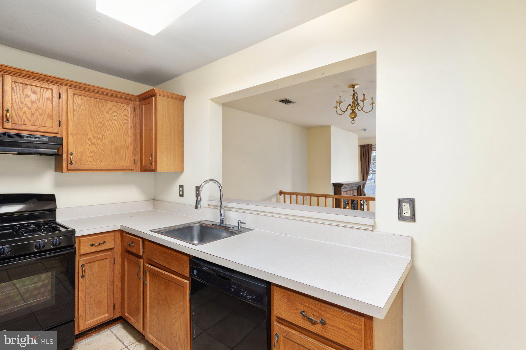 JACKSONS RIDGE CONDOS - Residential Lease