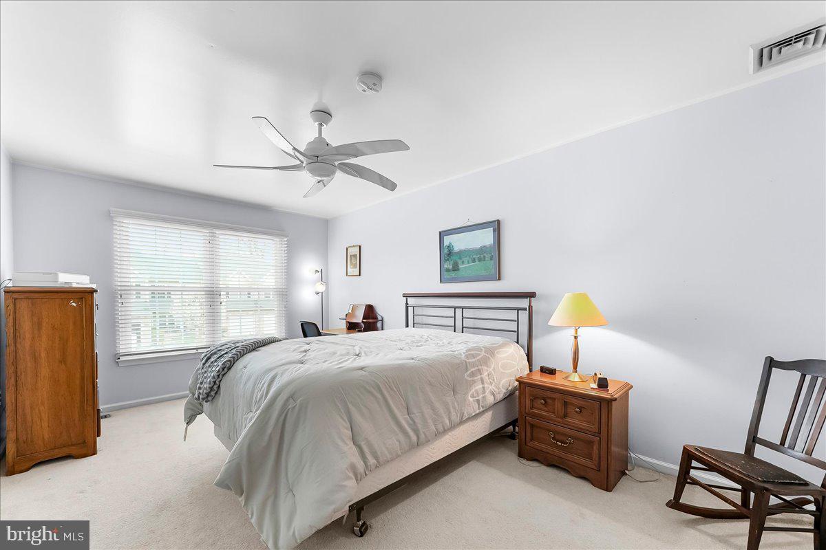 CLUB VIEW MANOR - Residential